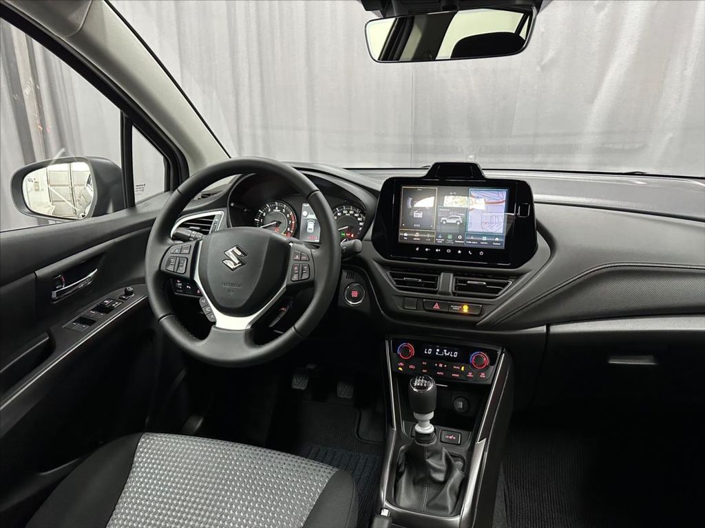 Suzuki S-Cross