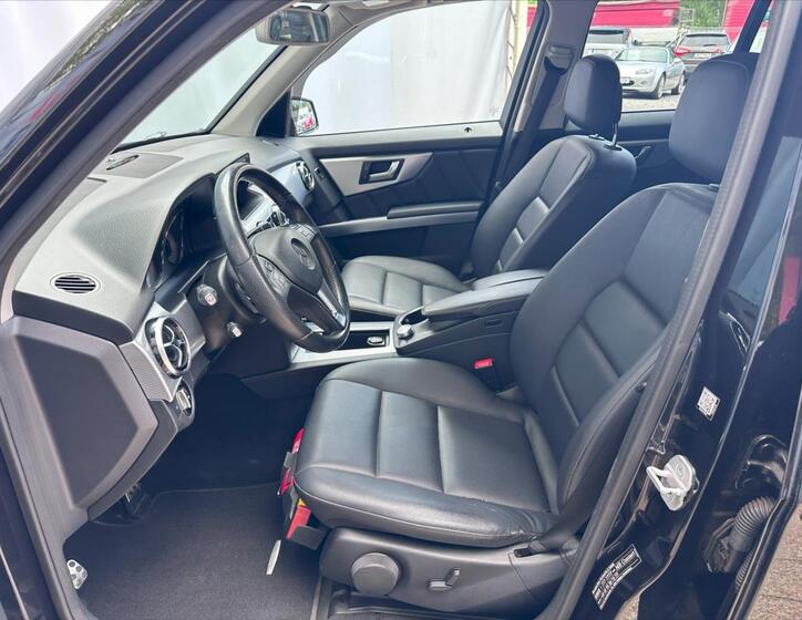 Mercedes-Benz GLK 9