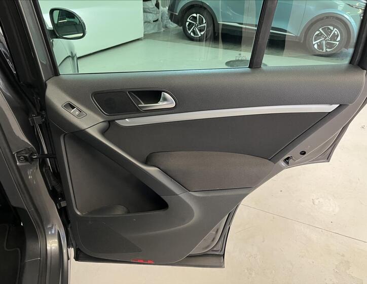Volkswagen Tiguan 25