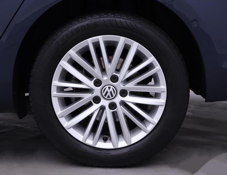 Volkswagen Golf 28