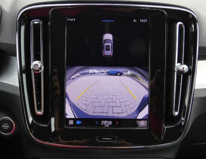 Volvo XC40 16