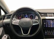 Volkswagen Passat 10