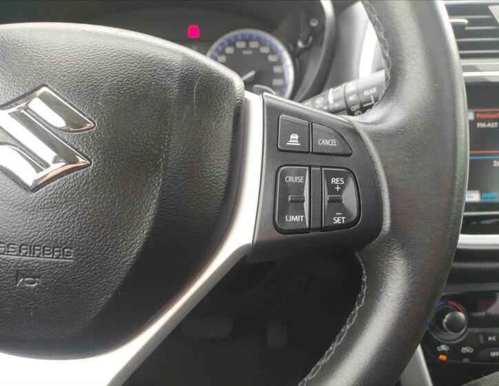 Suzuki SX4 S-Cross 22