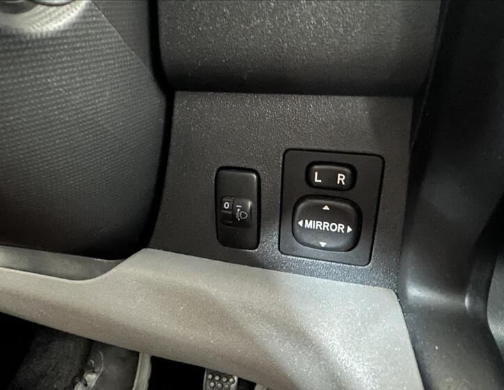 Subaru Justy 26