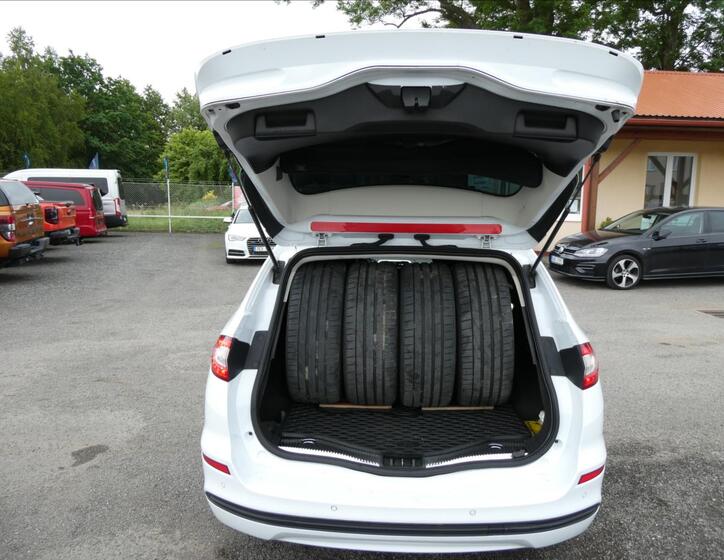 Ford Mondeo 23