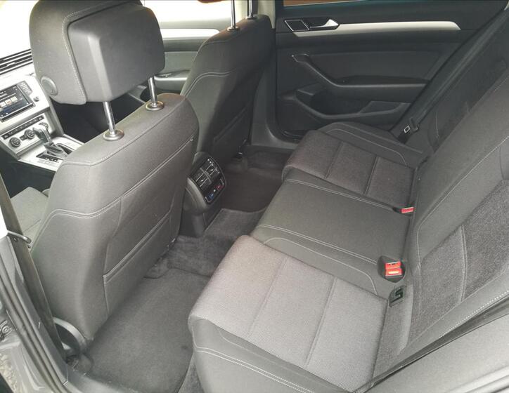 Volkswagen Passat 19