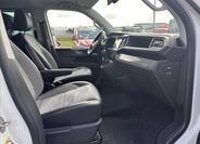 Volkswagen Multivan 17