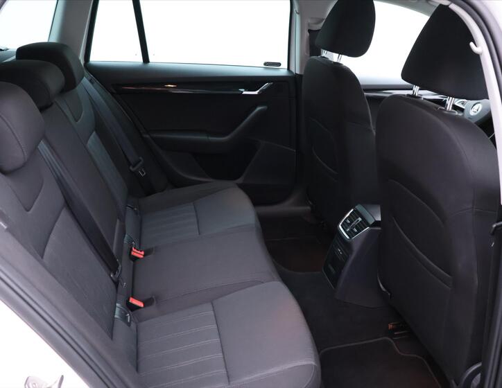 Škoda Octavia 15