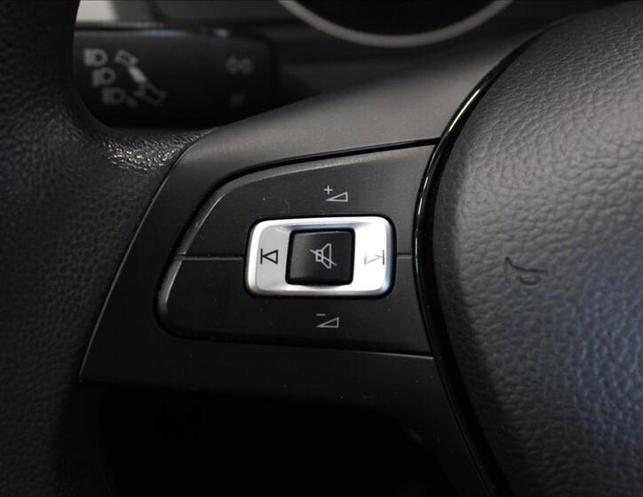 Volkswagen Passat 18