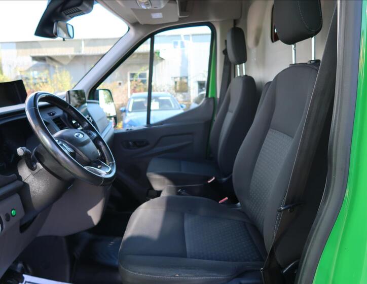 Ford Transit 12