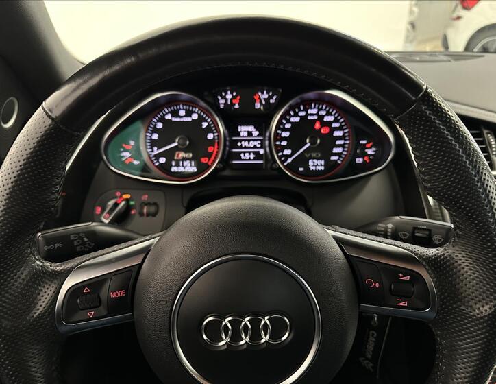 Audi R8 14