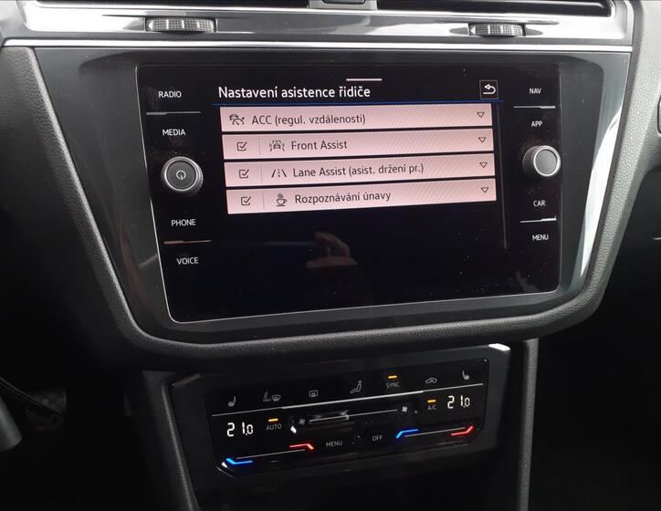 Volkswagen Tiguan 11