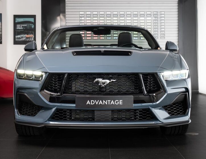 Ford Mustang 2