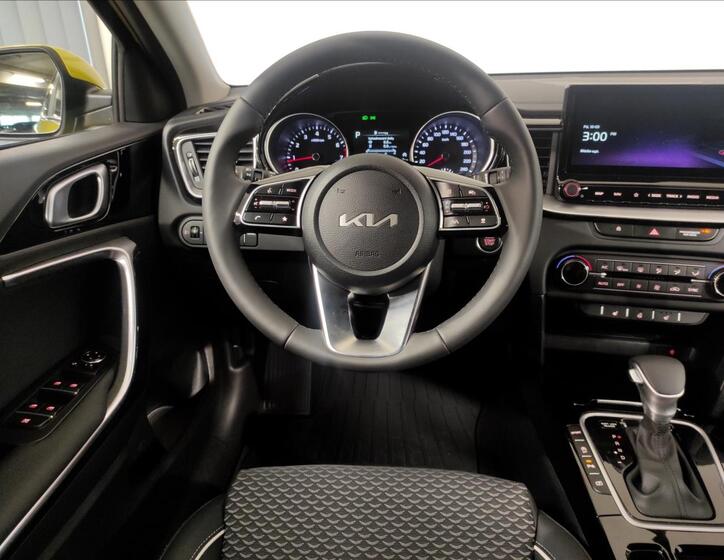KIA XCeed 6