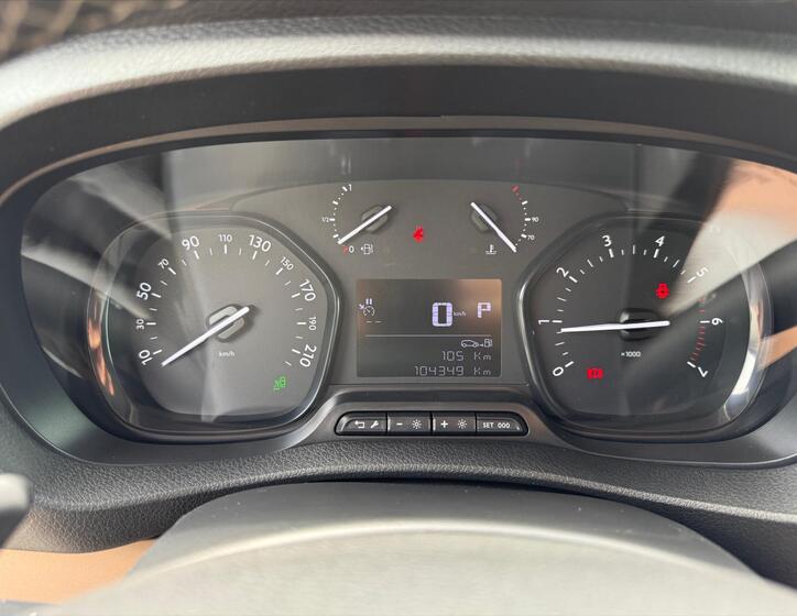 Toyota ProAce 13