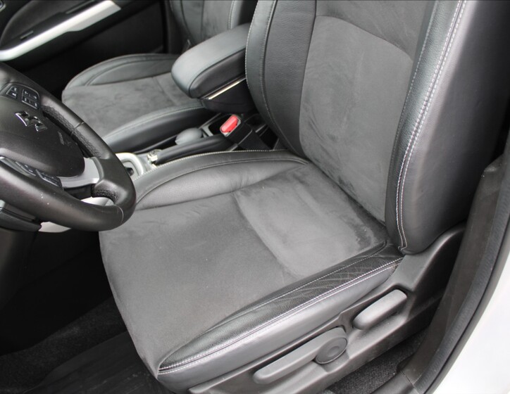Suzuki Vitara 24