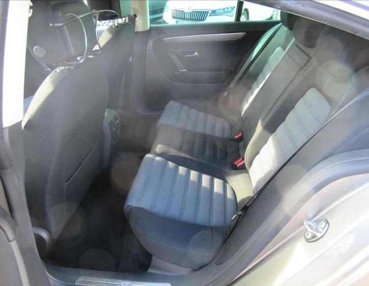 Volkswagen Passat CC 15