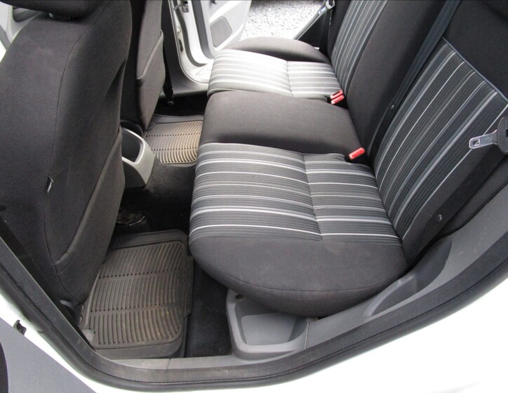 Ford Focus 25