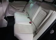Volkswagen Passat 10
