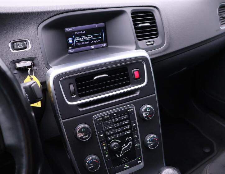 Volvo S60 18