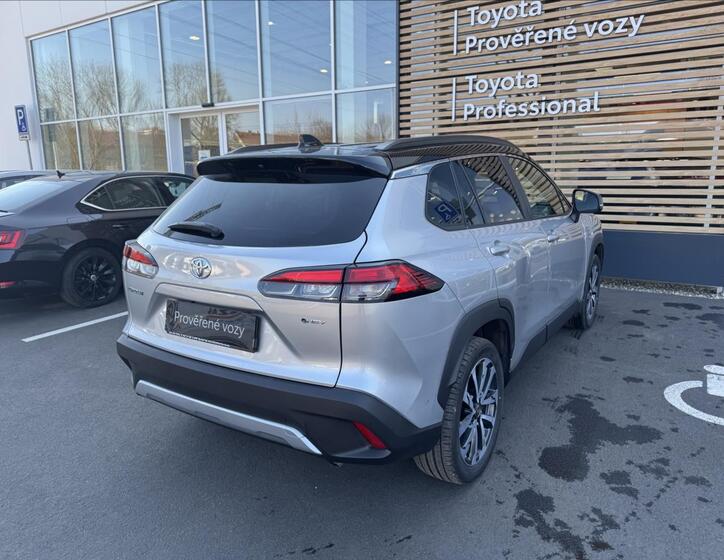 Toyota Corolla Cross 2