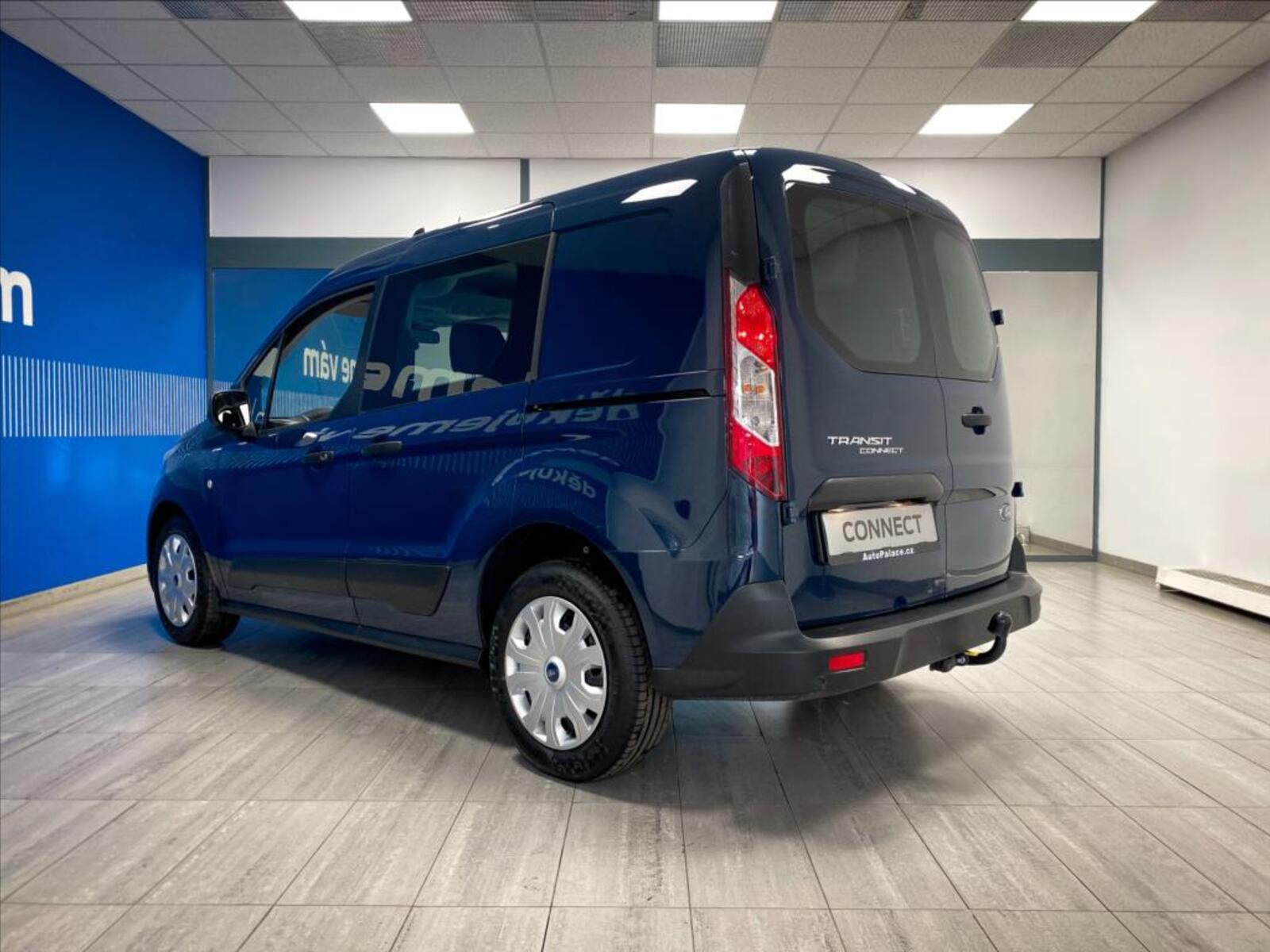 Ford Transit Connect 3