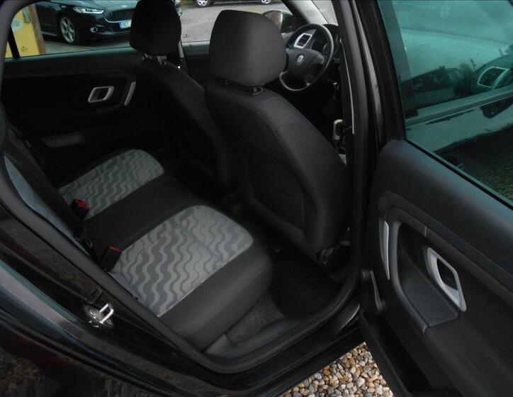 Škoda Fabia 18