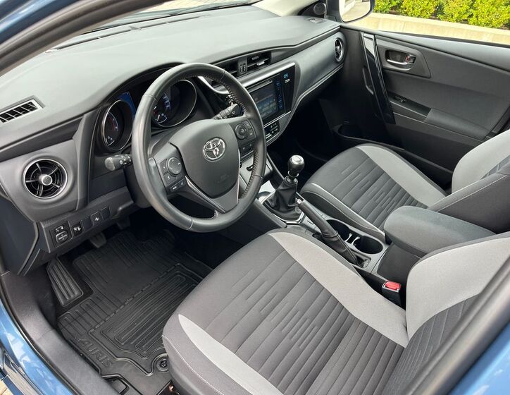 Toyota Auris 14