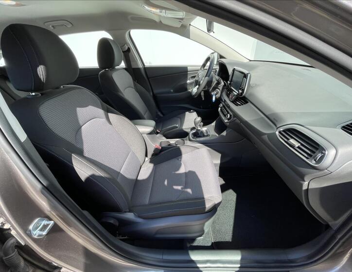 Hyundai i30 8
