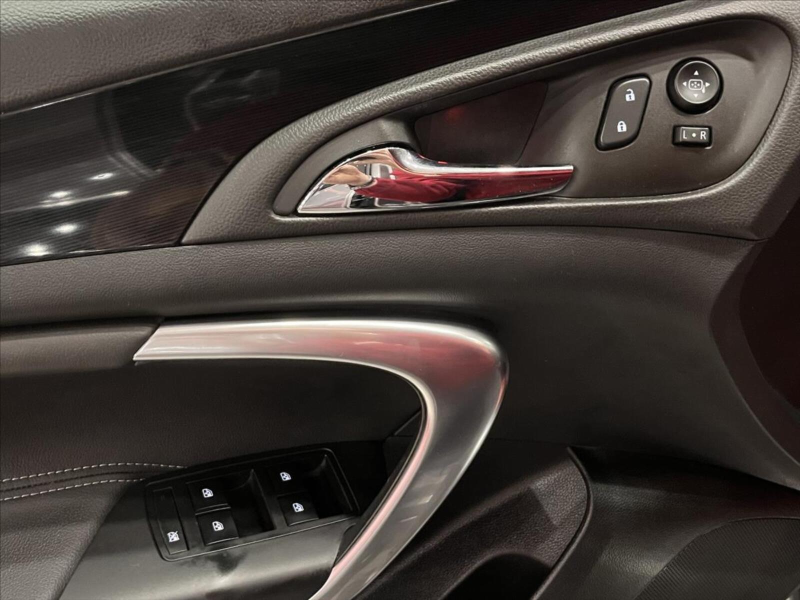 Opel Insignia 25
