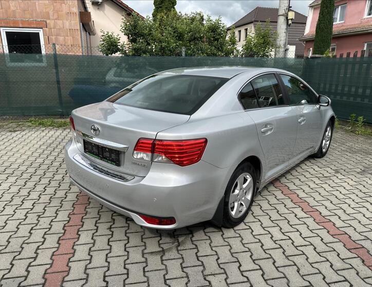 Toyota Avensis 3