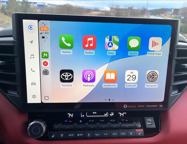Toyota Sequoia 24