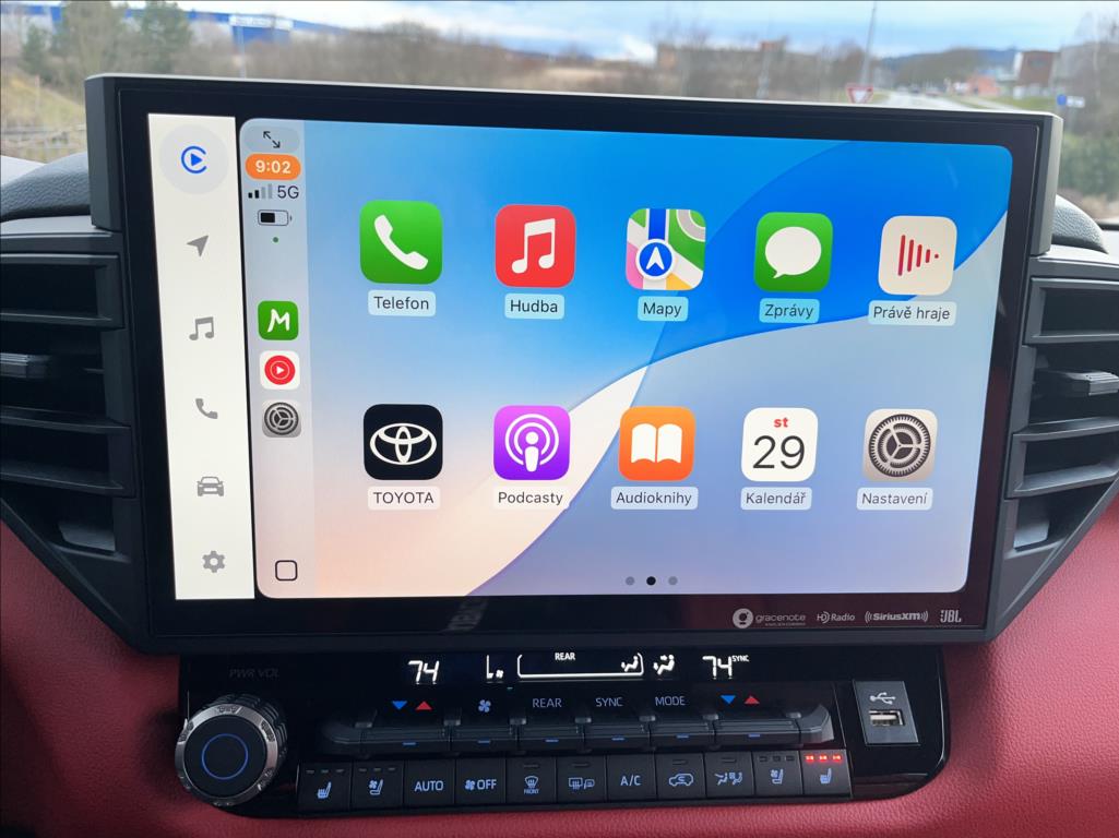 Toyota Sequoia