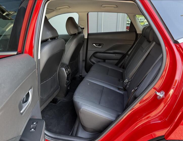 Hyundai Kona 12