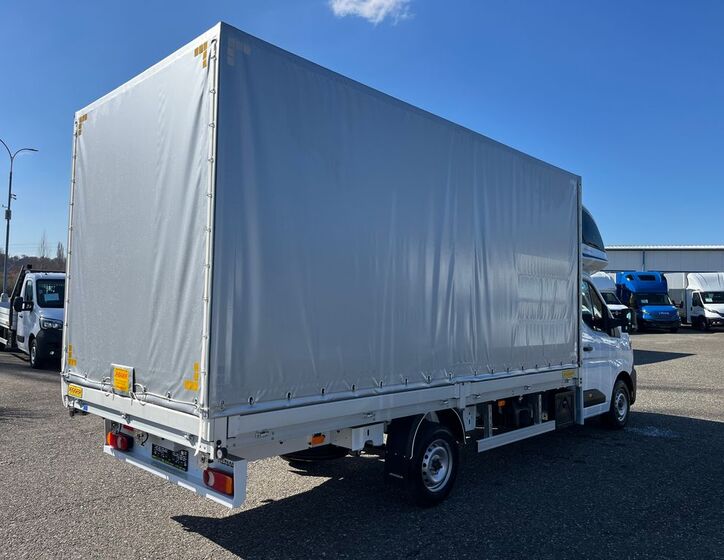 Renault Master 4