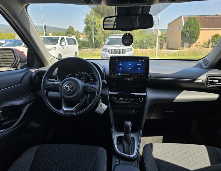 Toyota Yaris Cross 5