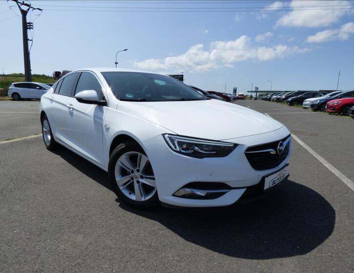 Opel Insignia 1