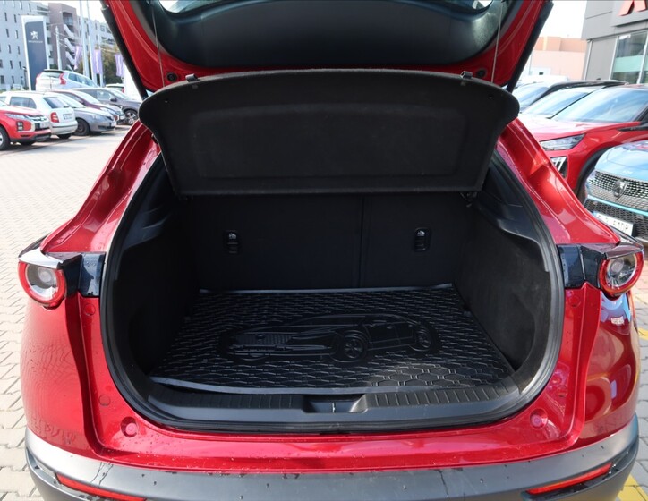 Mazda CX-30 10