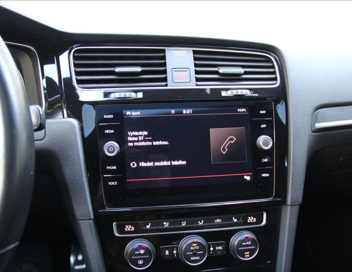Volkswagen Golf 33