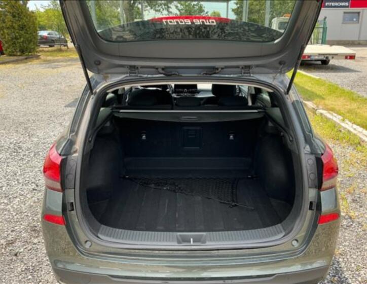 Hyundai i30 11