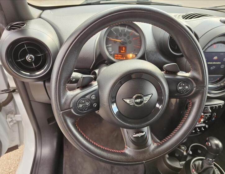 Mini Paceman 15