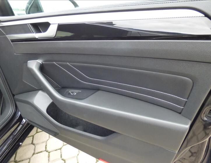 Volkswagen Arteon 72