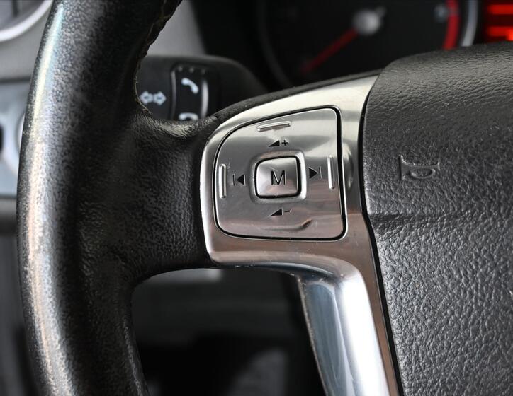 Ford Mondeo 17