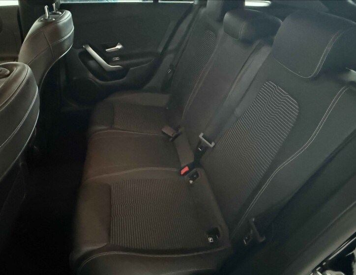 Mercedes-Benz CLA 8