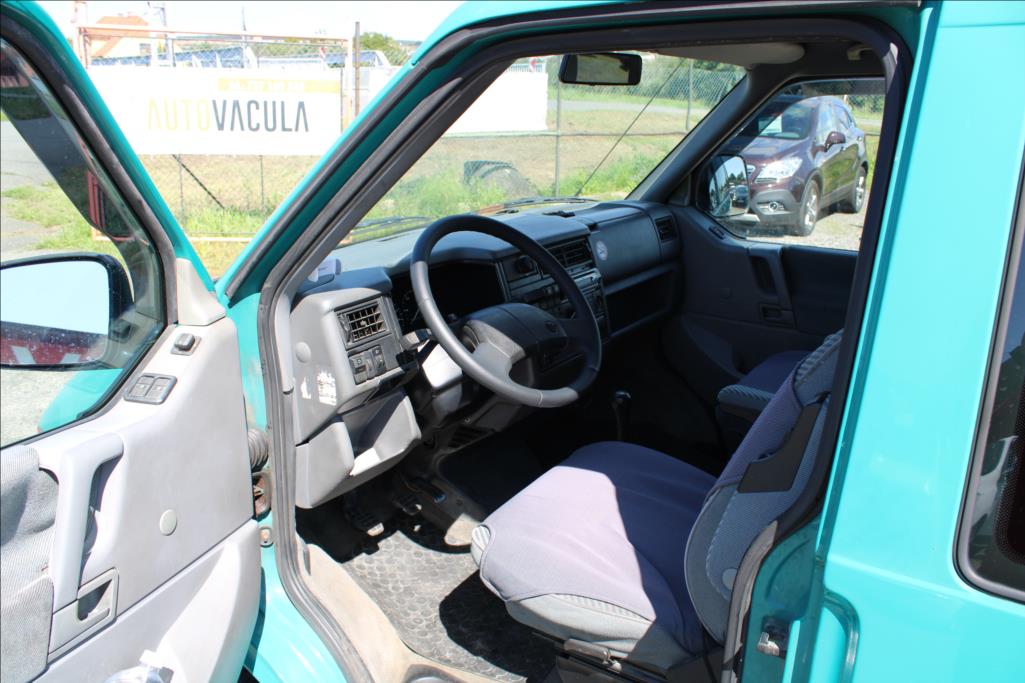 Volkswagen Caravelle
