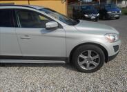 Volvo XC60 4