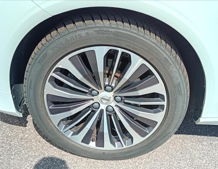 Volvo S90 19