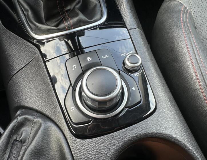Mazda 3 18