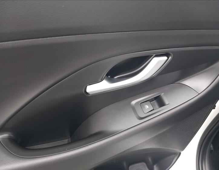 Hyundai i30 18