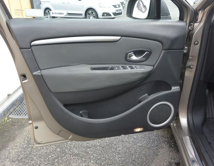 Renault Scénic 9